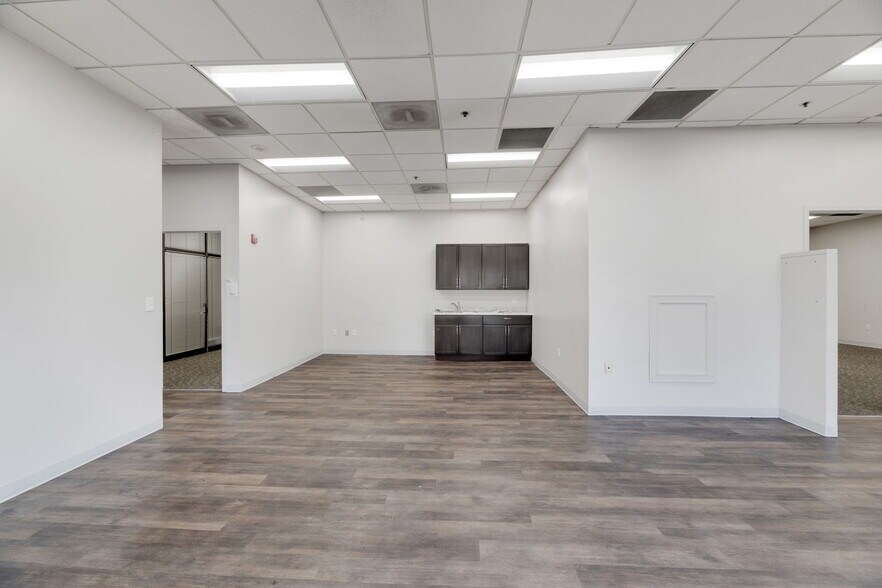More Photos Of 312 Marshall Ave, Laurel Office For Lease