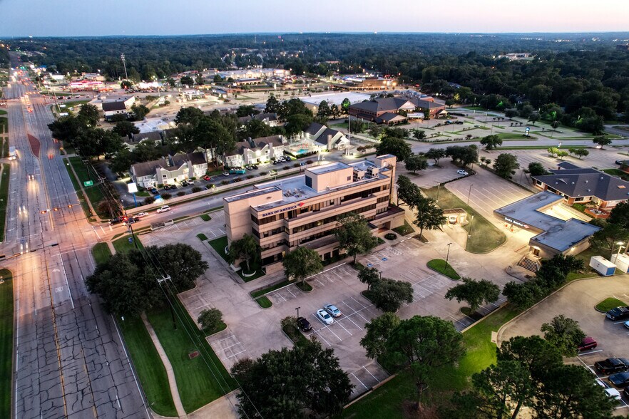 More Photos Of 3301 Golden Rd, Tyler Office For Lease