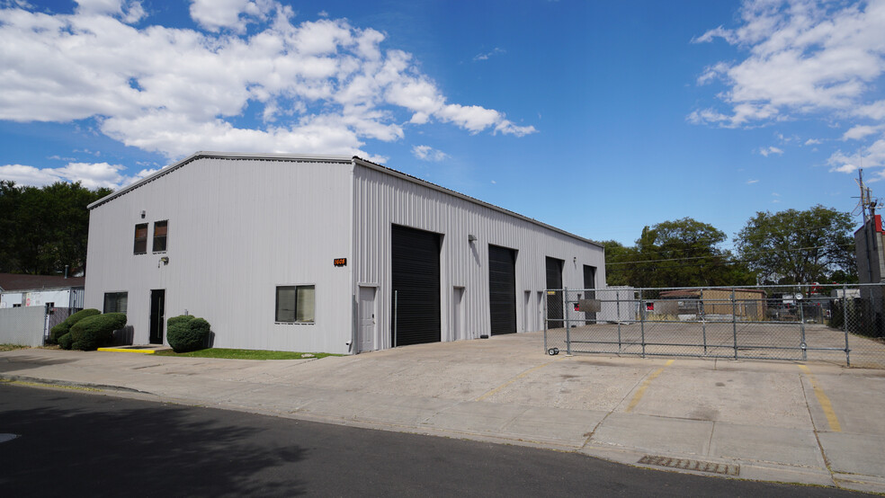 More Photos Of 1608 N East St, Flagstaff Industrial For Sale