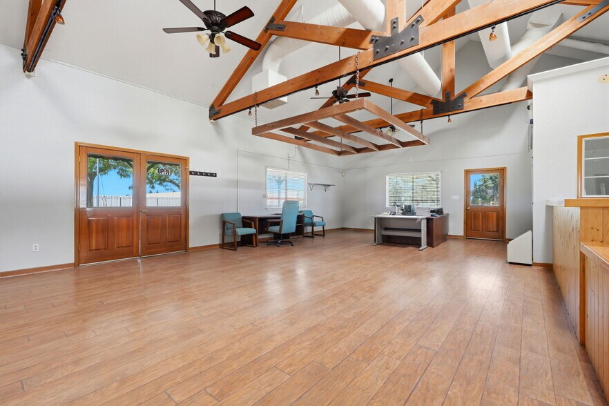 More Photos Of 1260 Buttonwillow Ave, Reedley Warehouse For Sale