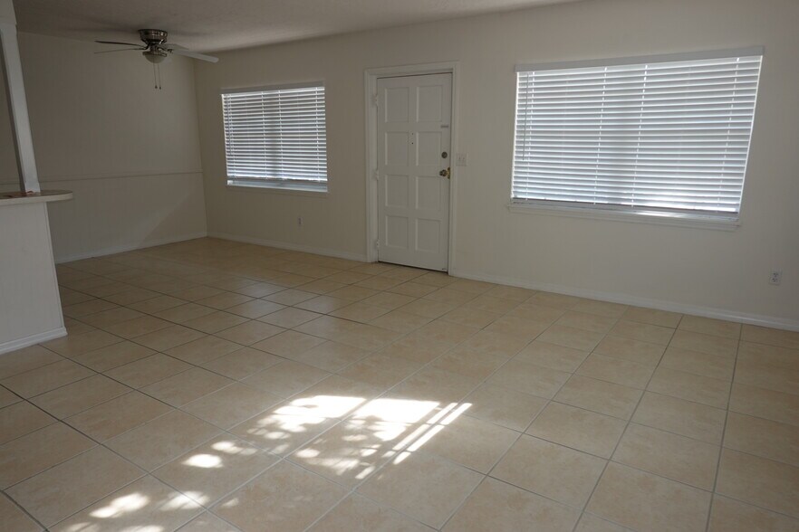 More Photos Of 2887 S Osceola Ave, Orlando Office For Sale