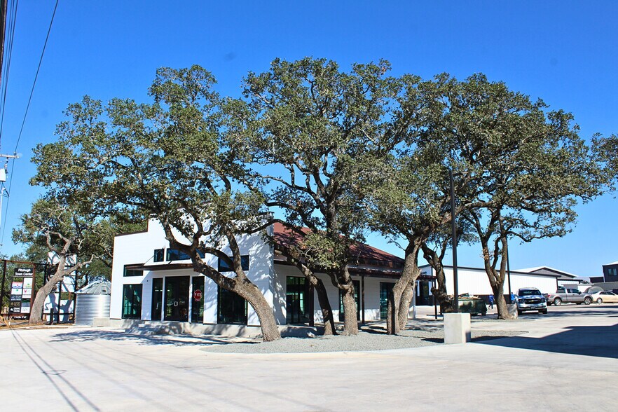 More Photos Of 15210 Fitzhugh Rd, Austin Unknown For Lease