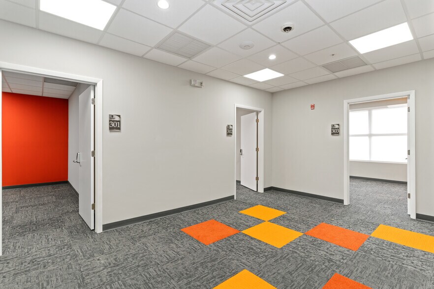 More Photos Of 4640 S University Dr, Davie Medical For Sale