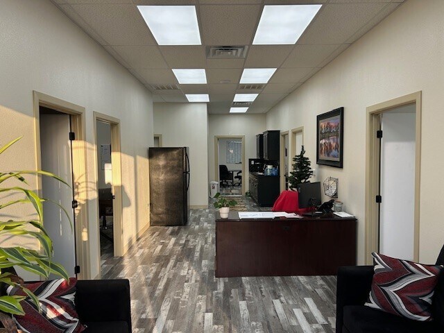 More Photos Of 2307 Stafford Blvd, Pecos Industrial For Lease