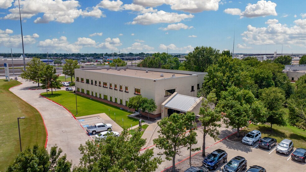 More Photos Of 1600 Republic Pky, Mesquite Unknown For Lease