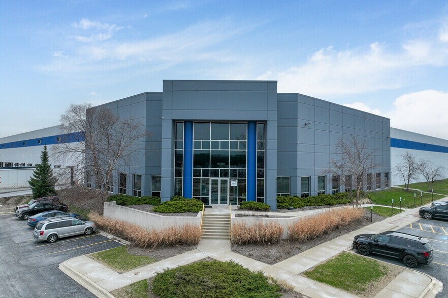 More Photos Of 6515 Ameriplex Dr, Portage Warehouse For Lease