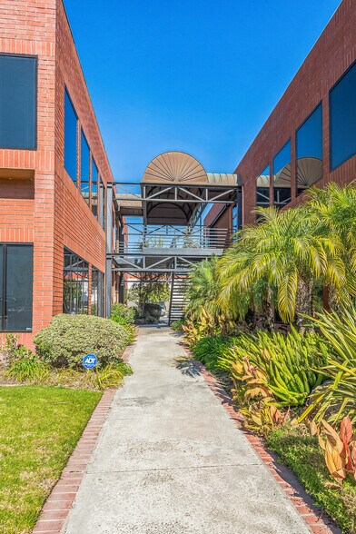 More Photos Of 2459 W 208th St, Torrance Office For Lease