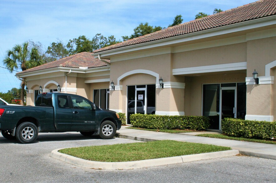 Primary Photo Of 609-673 SE Central Pky, Stuart Office For Lease