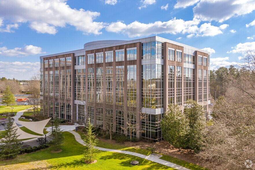 More Photos Of 13010 Morris Rd, Alpharetta Unknown For Lease