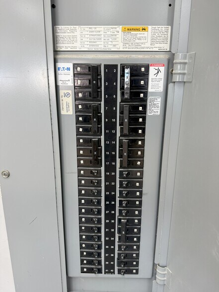 More Photos Of 1023-1049 Main St, Dundee Unknown For Lease