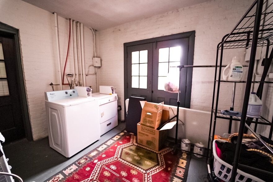 More Photos Of 2101 N Pennsylvania St, Indianapolis Apartments For Sale