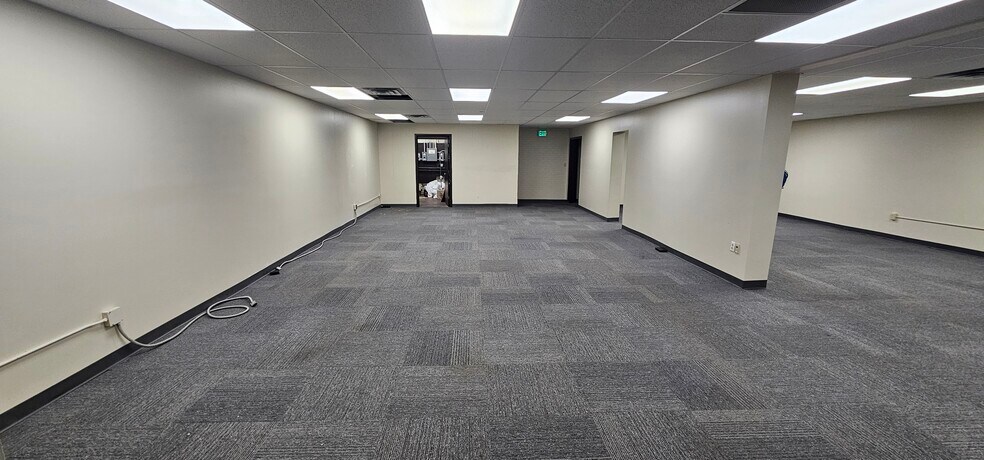 More Photos Of 5255-5261 Hohman Ave, Hammond Office For Lease