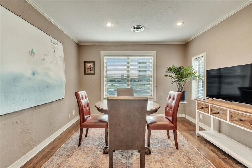 More Photos Of 1220 NW 50th St, Oklahoma City Office For Sale