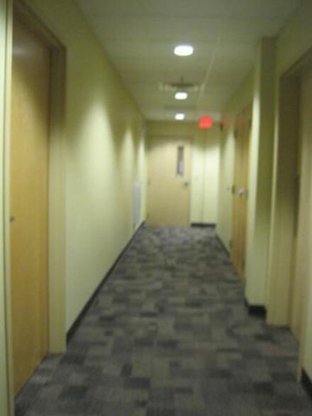 More Photos Of 106 Highpoint Ctr, Colchester Medical For Sale