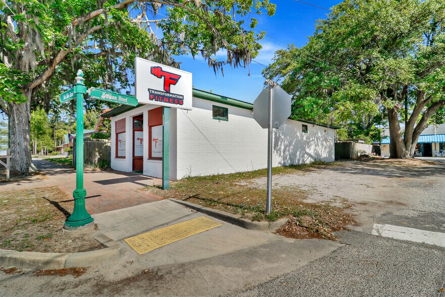 More Photos Of 307 Main Street, Ridgeland Flex For Sale