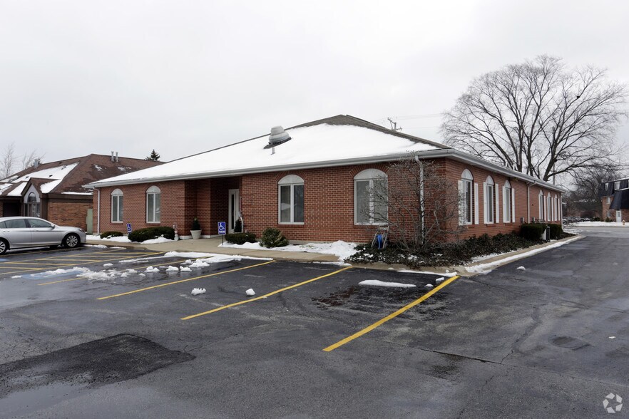 More Photos Of 17236 Harlem Ave, Tinley Park Office For Sale
