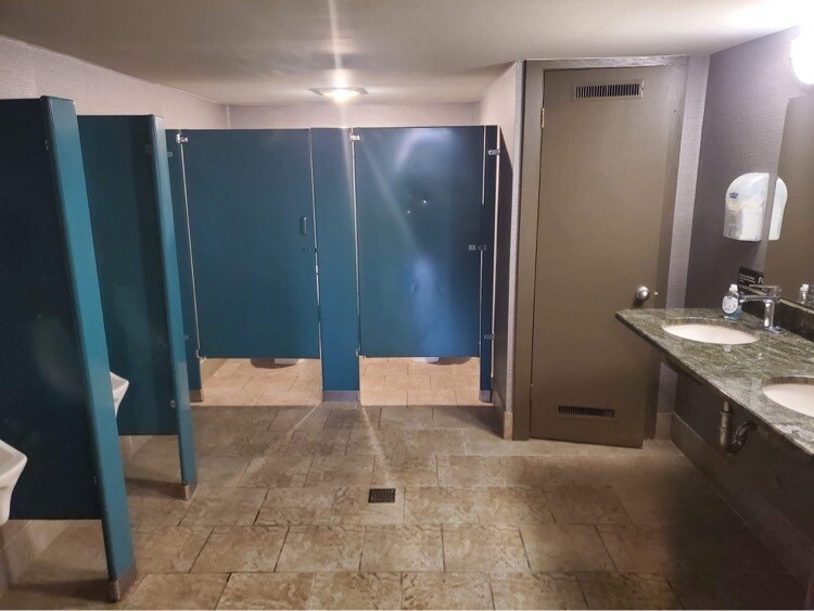 More Photos Of 2300 River Rd, River Grove Freestanding For Sale