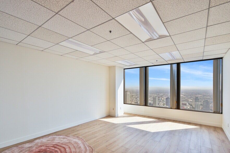 More Photos Of 707 Wilshire Blvd, Los Angeles Office For Lease