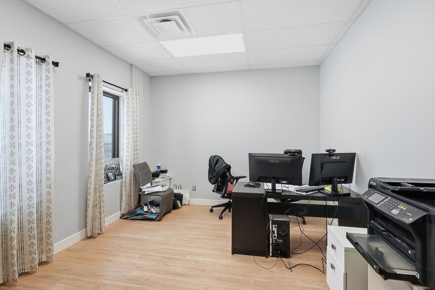 More Photos Of 224 Robot St, Vars Warehouse For Sale