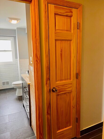 More Photos Of 1032-1036 Victory Blvd, Staten Island Medical For Lease