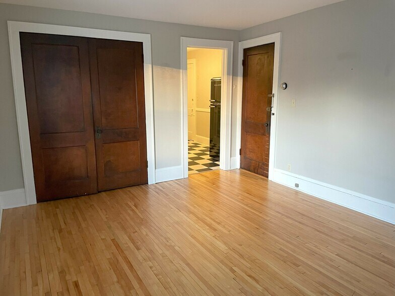 More Photos Of , Saint Paul Multifamily For Sale