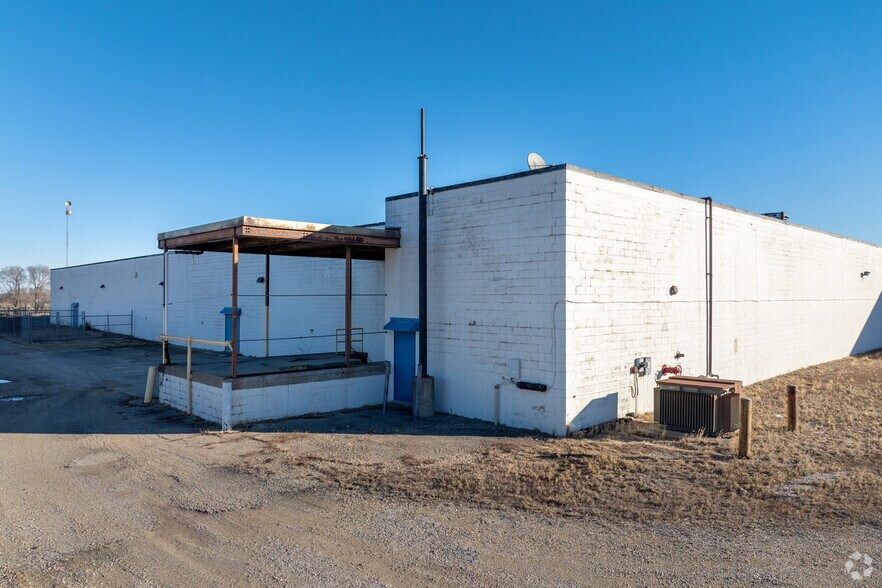 More Photos Of 1200-1230 Woodlawn Rd, Lincoln General Retail For Sale