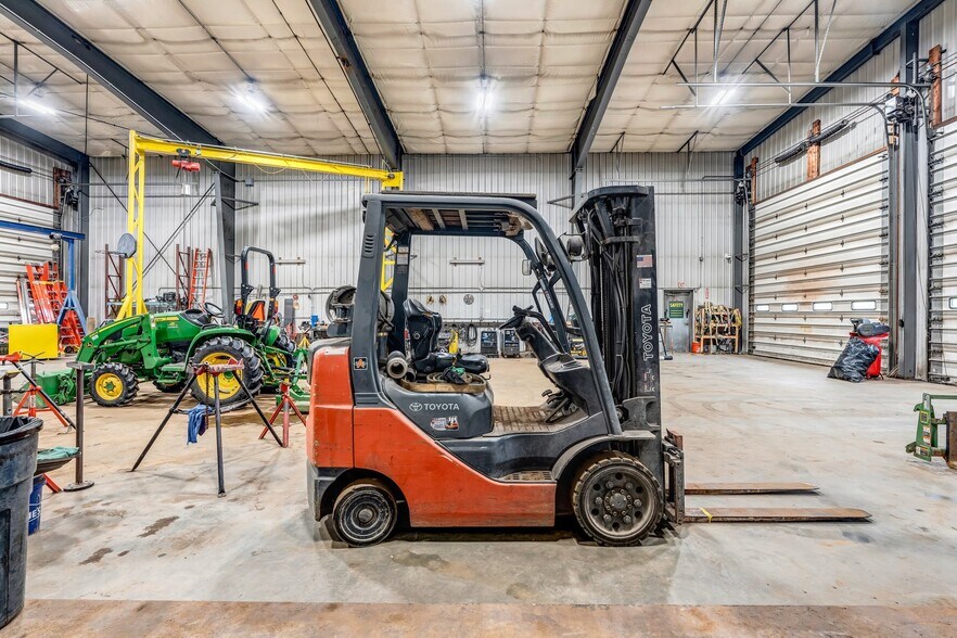 More Photos Of 163 Main Rd N, Frankfort Warehouse For Sale