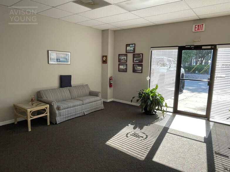 More Photos Of 1985 Corporate Sq, Longwood Warehouse For Sale