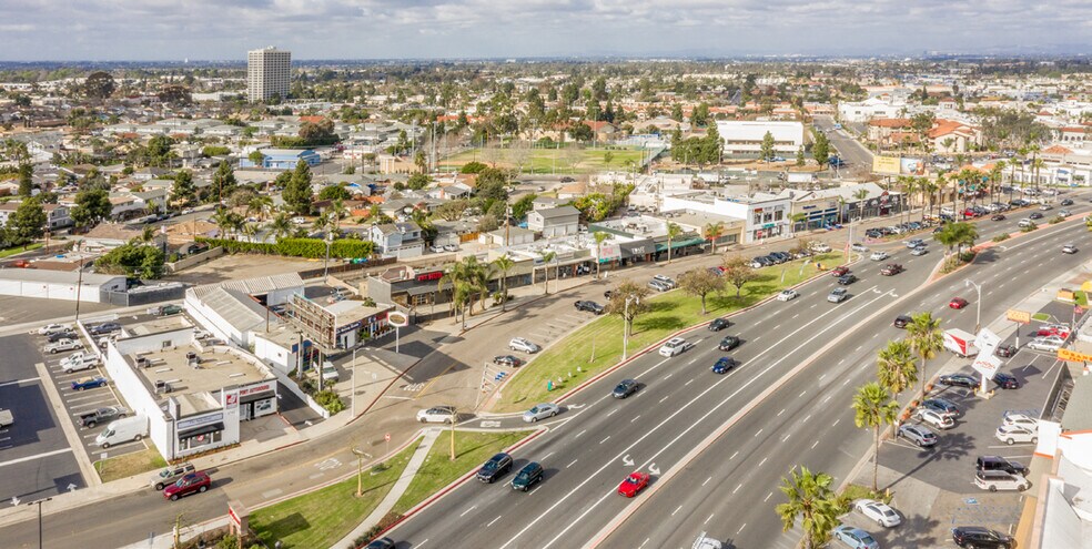 More Photos Of 1775 Newport Blvd, Costa Mesa Storefront For Sale