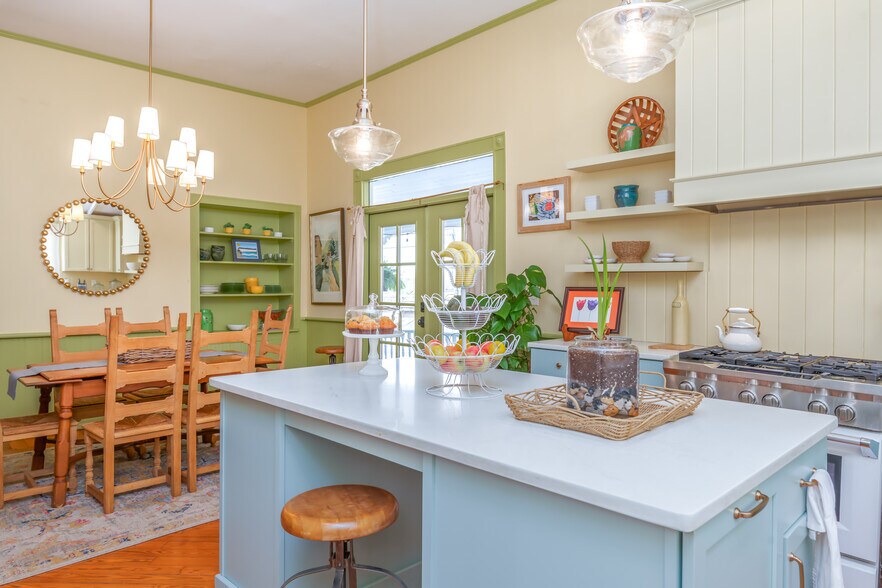 More Photos Of 401 E Bridge St, Wetumpka Specialty For Sale