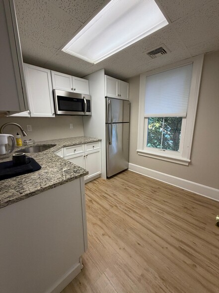 More Photos Of 39 Smith Ave, Mount Kisco Medical For Lease