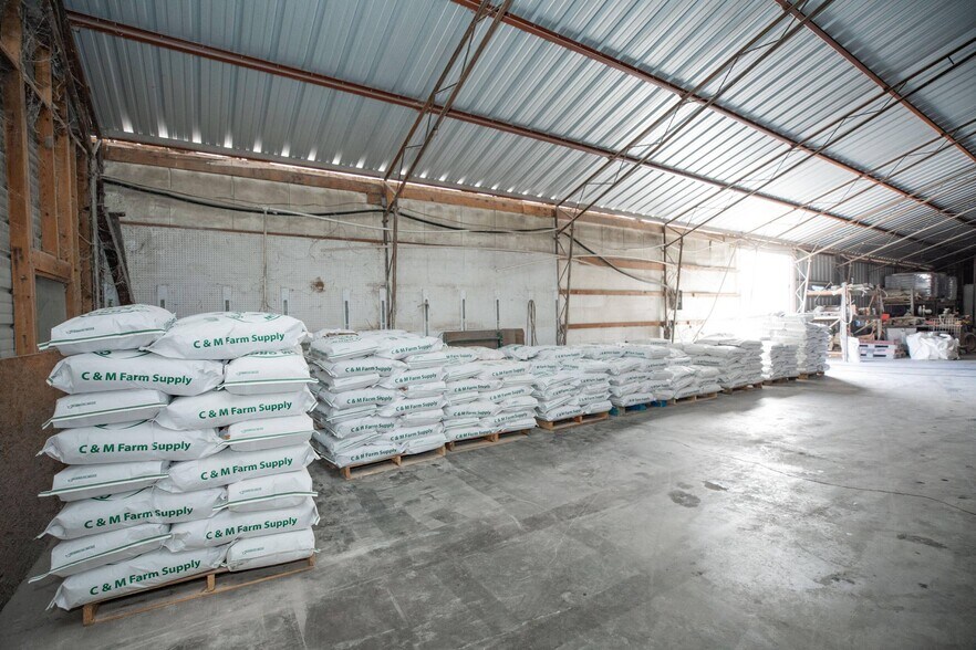 More Photos Of 9705 SE 1300th Rd, Humansville Industrial For Sale