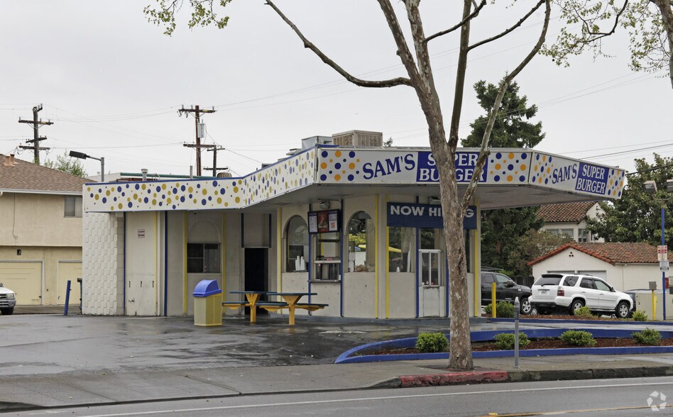 Primary Photo Of 501 E 14th St, San Leandro Fast Food For Sale