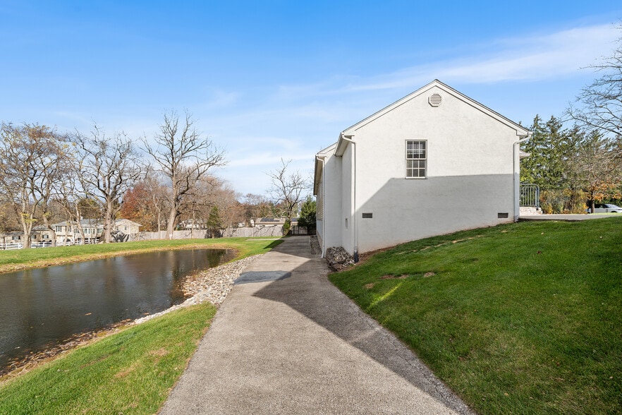 More Photos Of 133 Level Rd, Collegeville Office For Lease