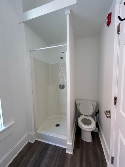 More Photos Of 14 N 3rd St, Lafayette Office For Sale