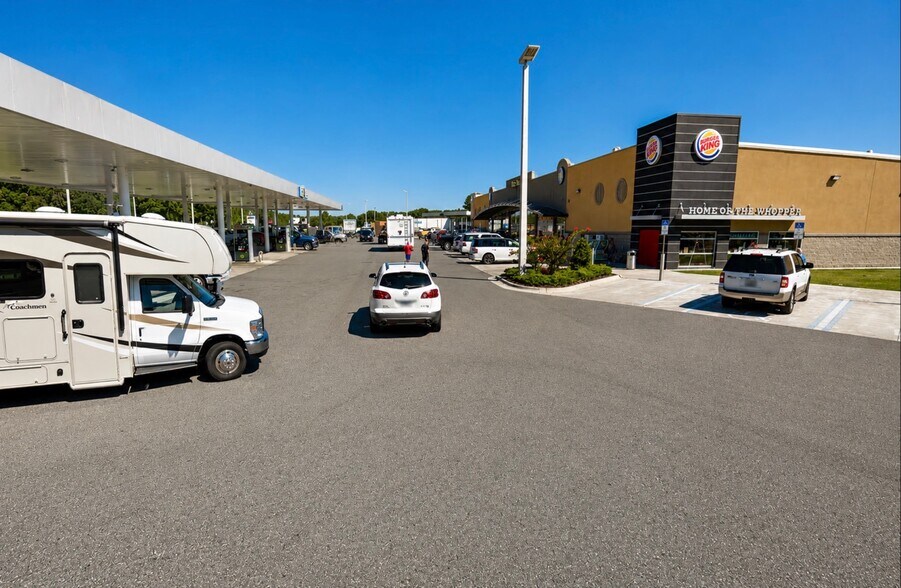 More Photos Of US Highway 129 Hwy @ Insterstate 10, Live Oak Land For Lease