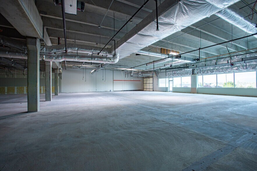 More Photos Of 5610 Ward Rd, Arvada Light Manufacturing For Sale