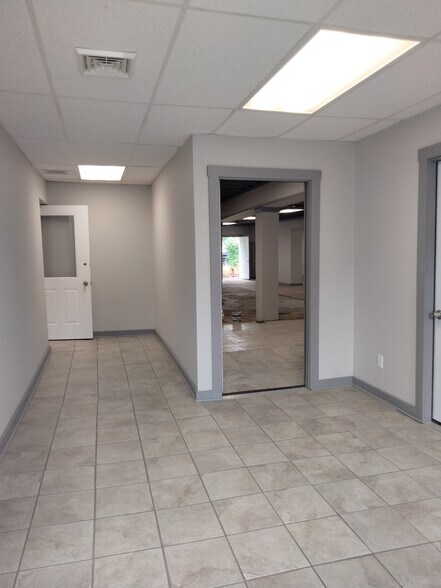 More Photos Of 165 W Main St, Pottstown Industrial For Sale