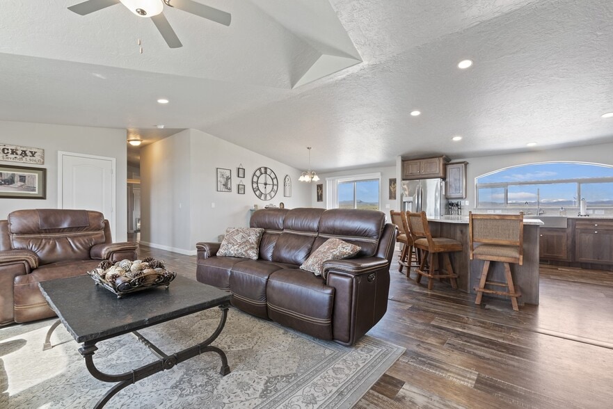 More Photos Of 14000 E Double Tapp Ln, Boise Sports And Entertainment For Sale