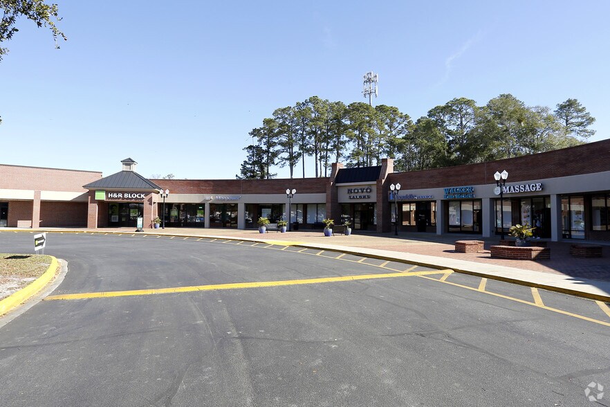 More Photos Of 1100 Eisenhower Dr, Savannah Freestanding For Lease