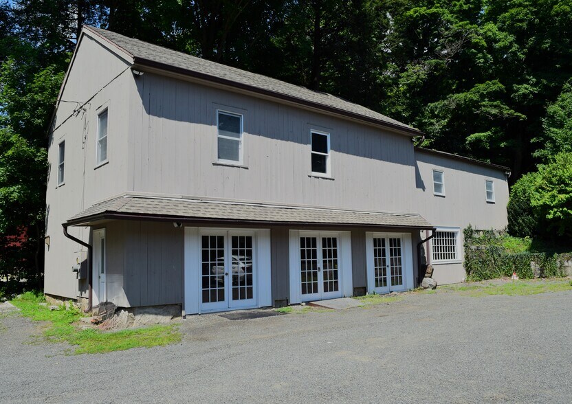 More Photos Of 259 Main St S, Woodbury Apartments For Lease