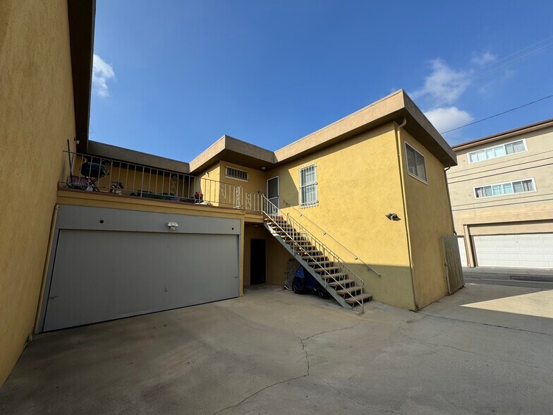 More Photos Of 7769 Saint Bernard St, Playa Del Rey Apartments For Sale