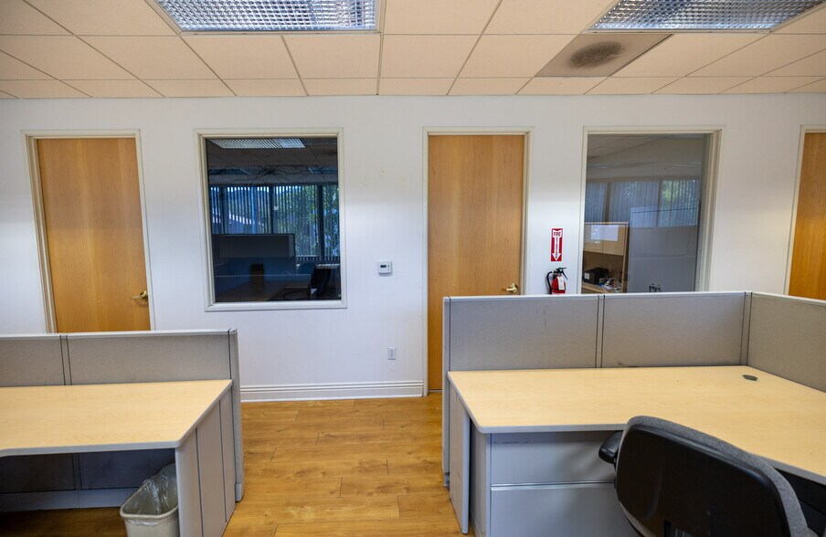 More Photos Of 241 Lombard St, Thousand Oaks Loft Creative Space For Lease