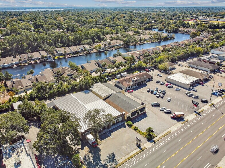 More Photos Of 1956 Kingsley Ave, Orange Park General Retail For Lease