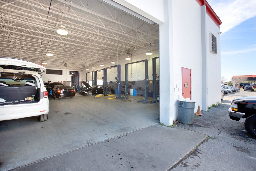 More Photos Of 6239 S Orange Blossom Trl, Orlando Auto Dealership For Sale