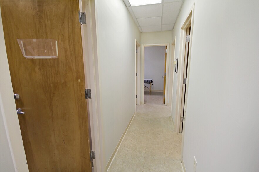 More Photos Of 561 Cranbury Rd, East Brunswick Medical For Sale