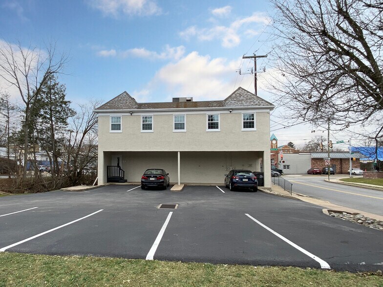 More Photos Of 350 E Market St, West Chester Office Residential For Lease