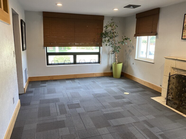 More Photos Of 7390 Lowell Blvd, Westminster Office For Lease
