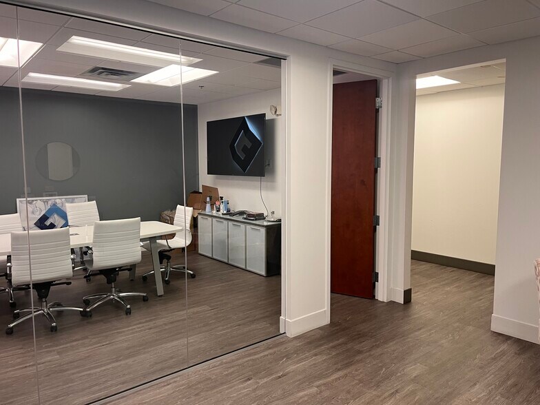 More Photos Of 327 Plaza Real, Boca Raton Office For Lease