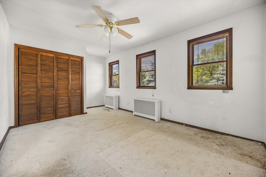 More Photos Of 6112 56th Dr, Maspeth Multifamily For Sale